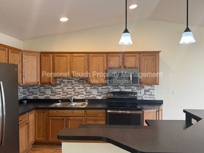 Building Photo - 2480 5th St W