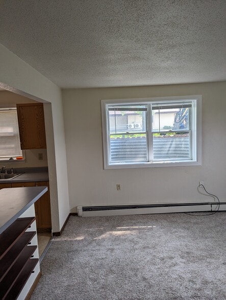 Building Photo - 1206 10th Ave S