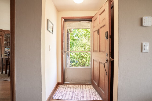 Building Photo - 4201 51st Ave S