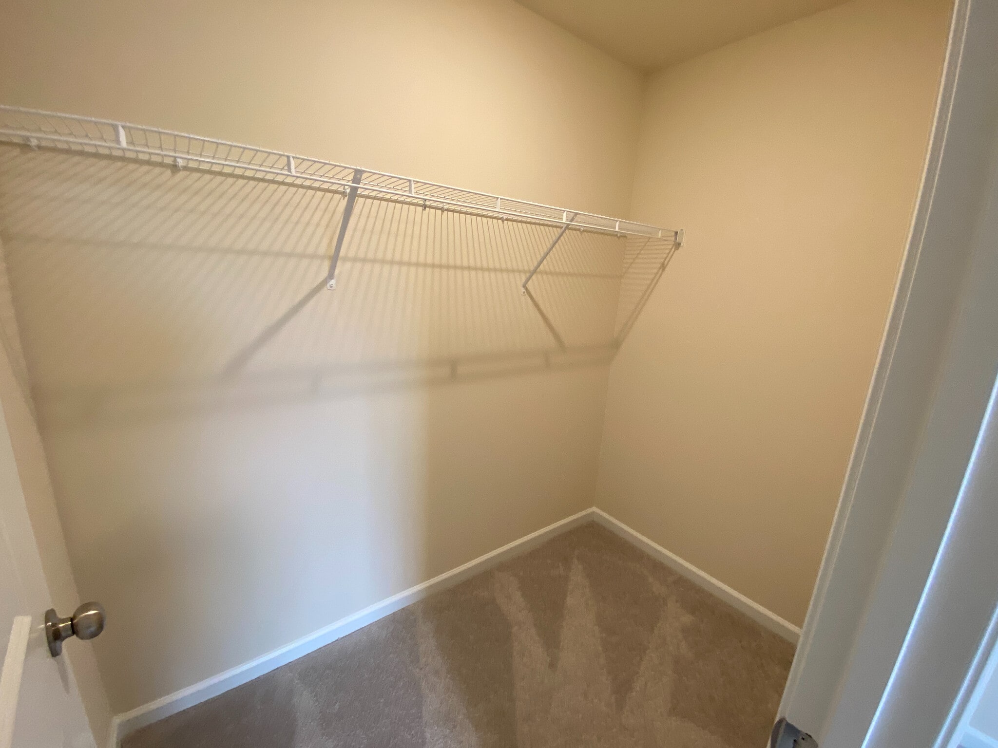 Building Photo - Room in House on Sugarplum Road