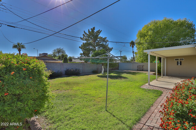 Building Photo - 8419 E Sheridan St