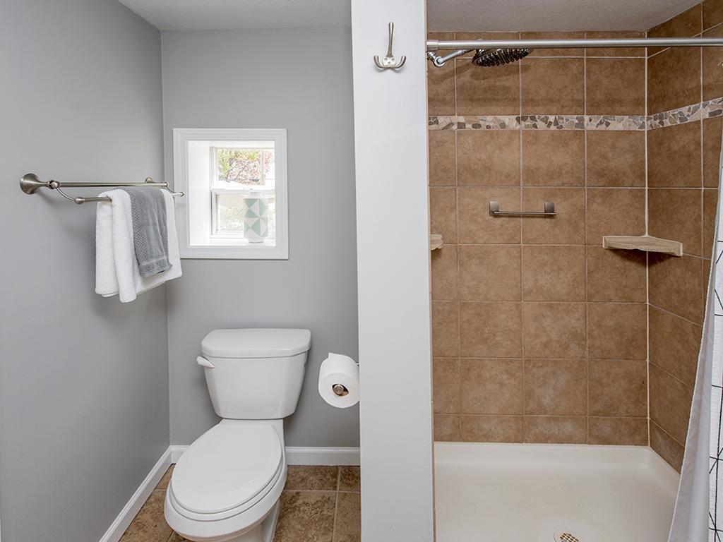 Building Photo - 3055 Utah Ave S