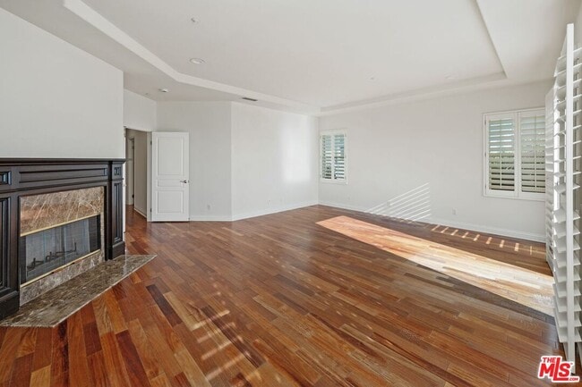 Building Photo - 1470 Paseo De Oro