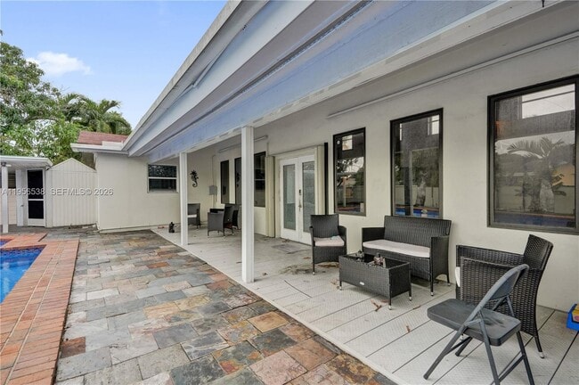 Building Photo - 5380 SW 8th Ct