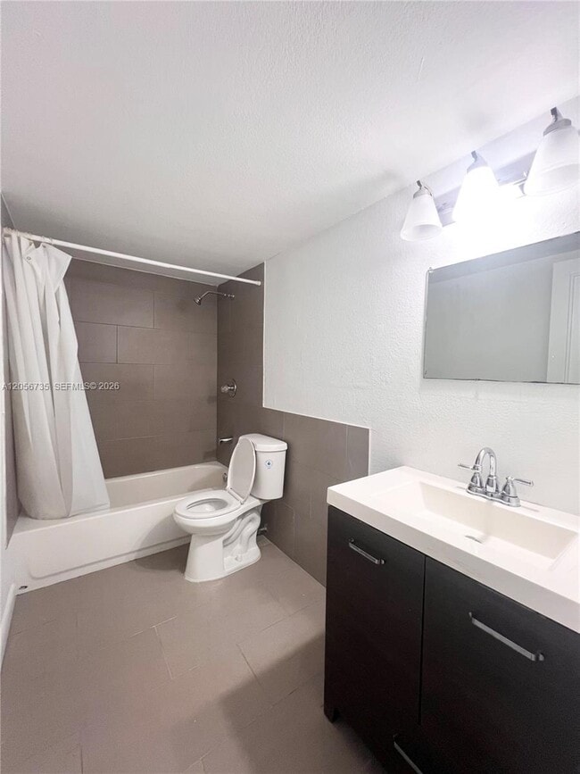 Building Photo - 3770 SW 59th Terrace