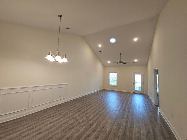 Building Photo - 949 Jackline Pl