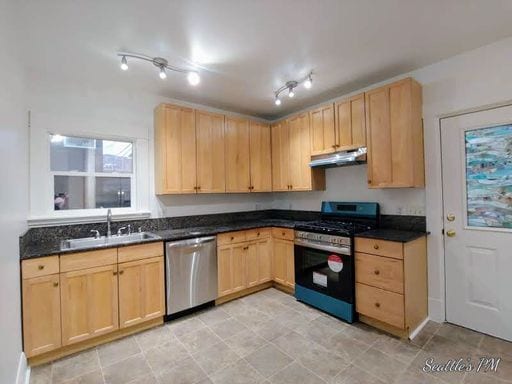 Building Photo - Updated Charming 4 Bedroom-2 Bathroom Home...