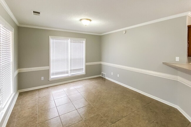 Building Photo - 9852 Winsford Ln