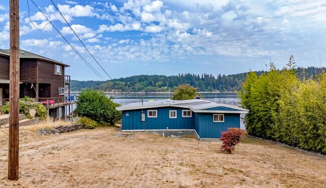 Building Photo - 11415 Larson Rd