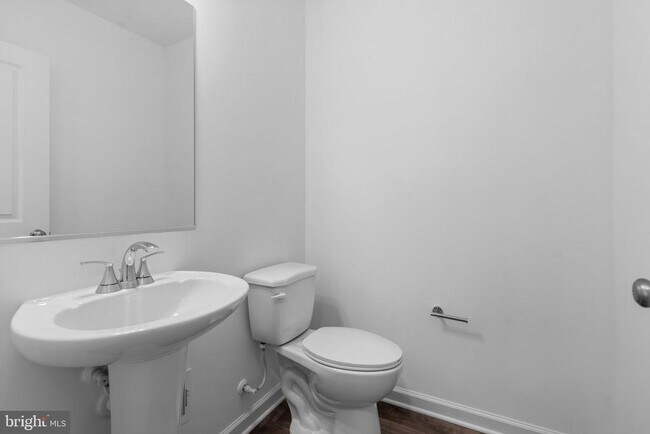 Building Photo - 2604 Cougar Ln