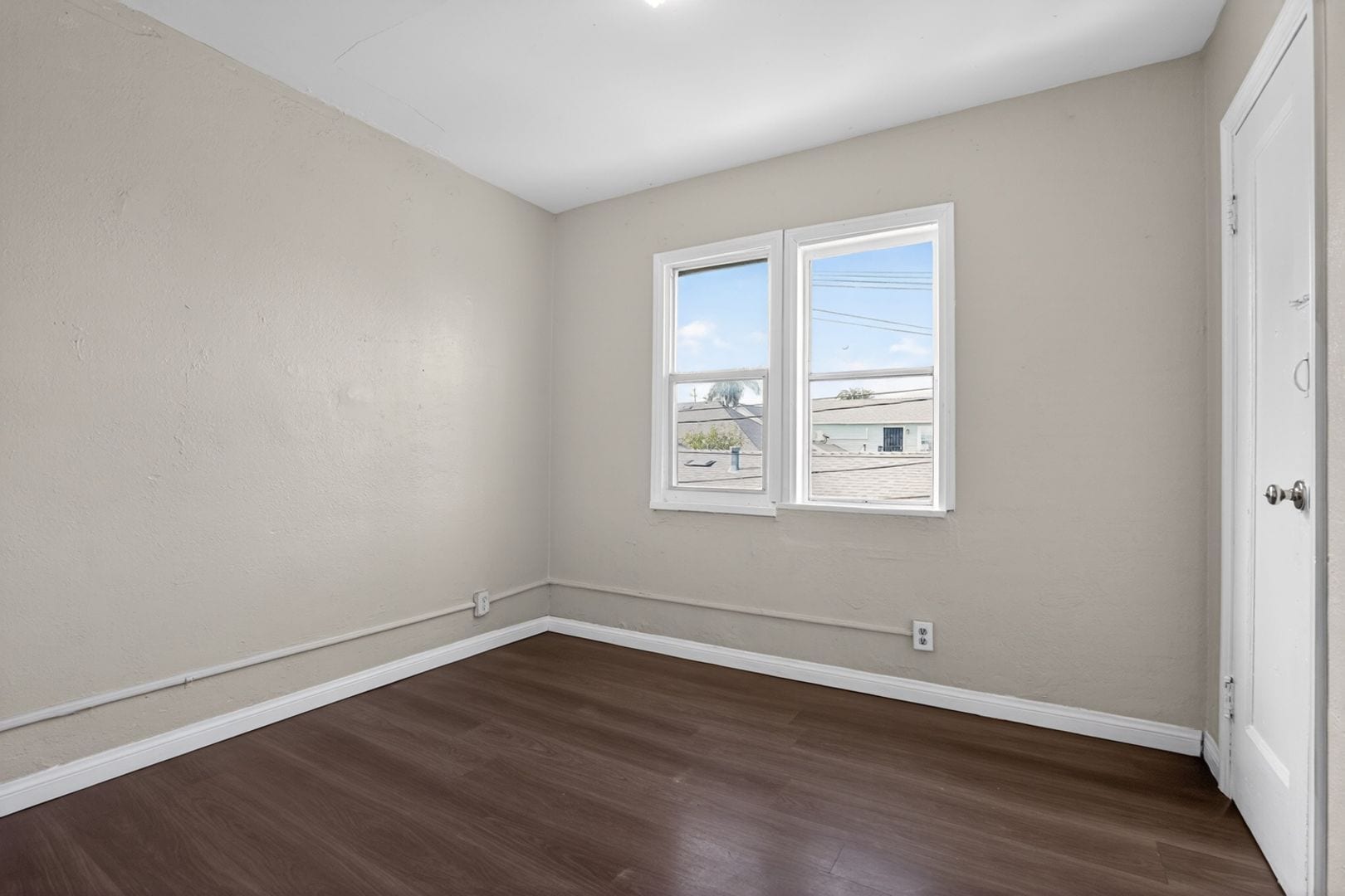 Building Photo - 1157 E 21st St