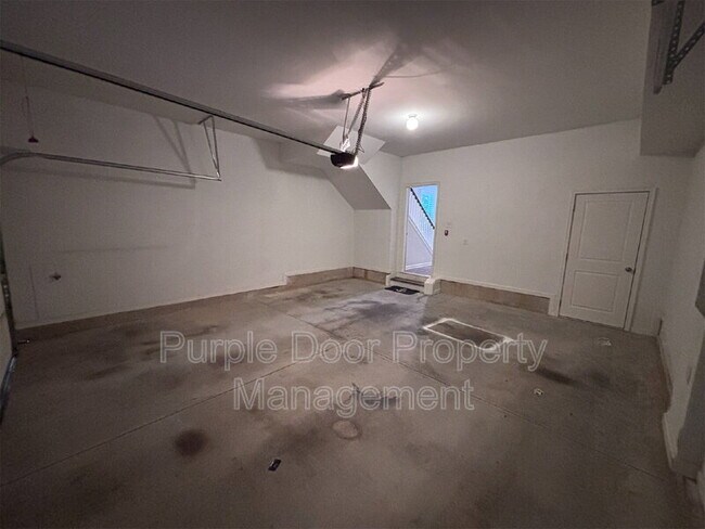 Building Photo - 745 Hamilton Cir SE