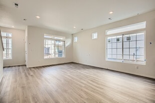 Building Photo - 17911 E 103rd Ave