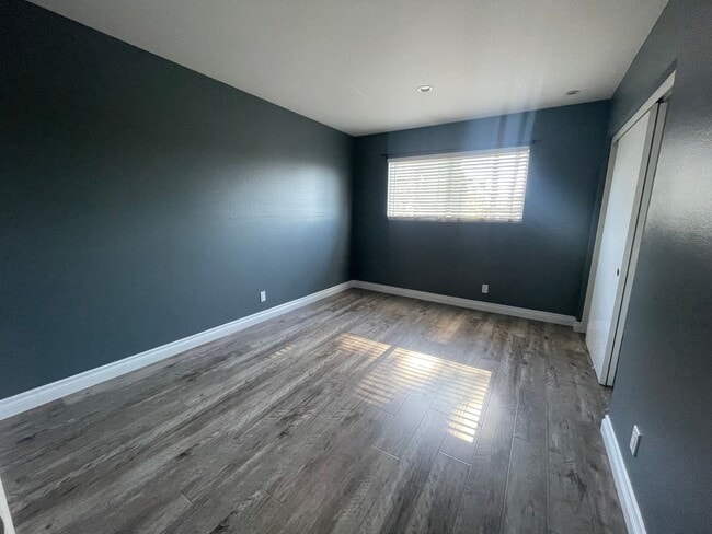 Building Photo - Kona Kai Community 2 Bedroom 1/5 Bath Corn...