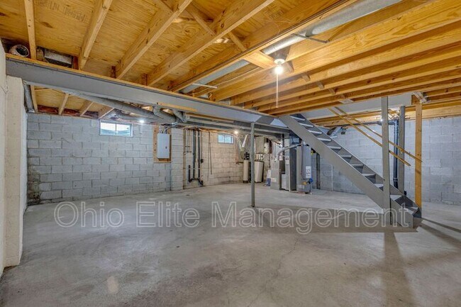 Building Photo - 229 Cantwell Ct