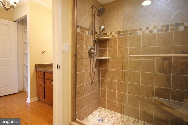 Building Photo - 1225 Martha Custis Dr