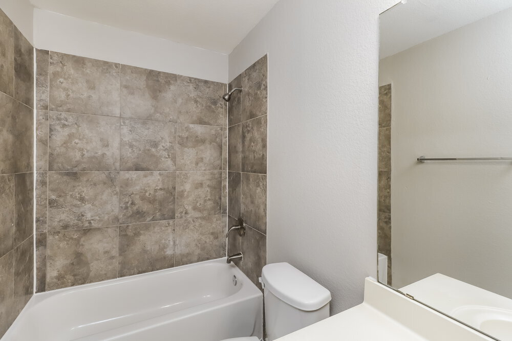 Building Photo - 4649 Sea Ridge Dr