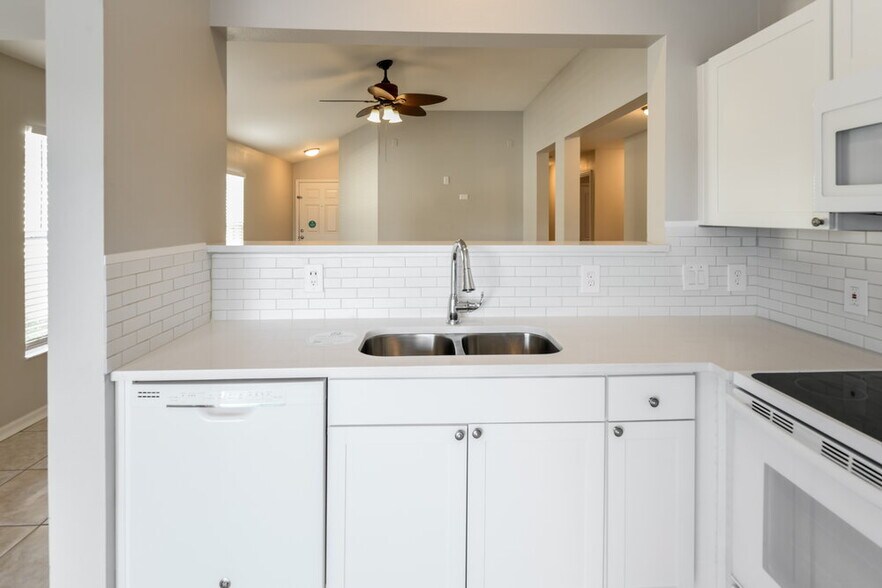 Building Photo - 11749 Mango Cross Ct