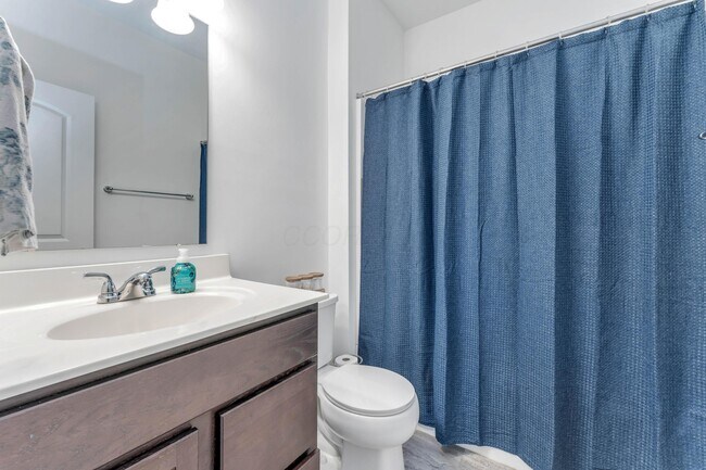 Building Photo - 8619 Landrace Dr