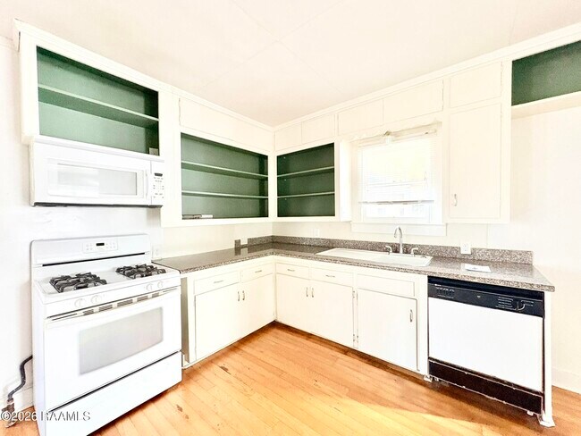 Building Photo - 1110 W Congress St