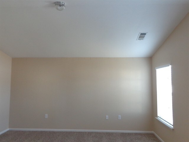 Building Photo - 1410 River Run Rd