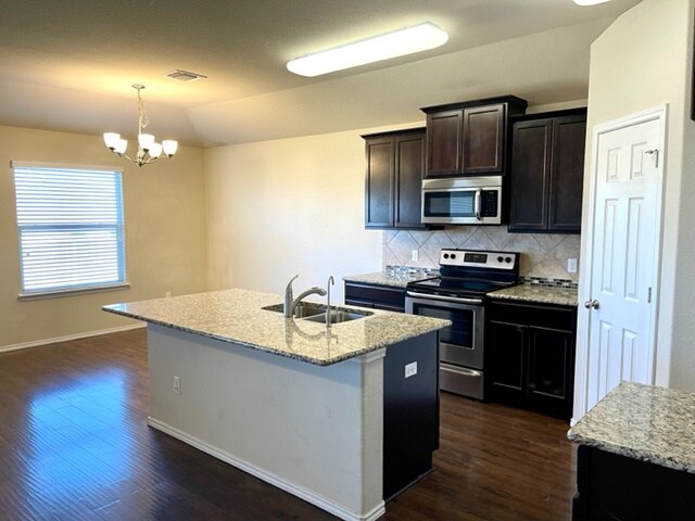 Building Photo - 2716 Samson Dr