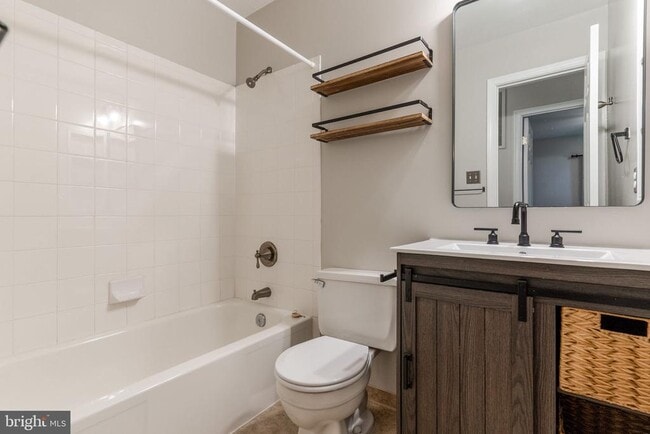 Building Photo - 6414 Old Scotts Ct