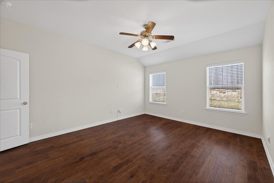 PRIMARY BEDROOM - 6124 Amberjack Trl