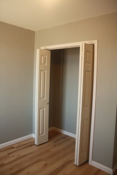 Bedroom 2 closet - 7918 Lloyd Ave