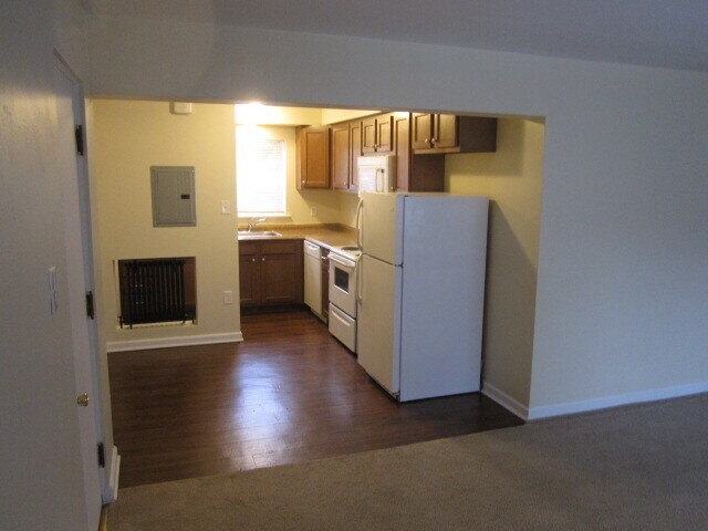 Building Photo - Wasson Apartments