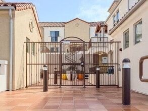 Building Photo - 44 Coronado St