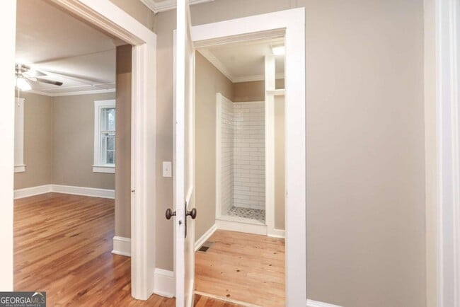 Building Photo - 240 Boulevard