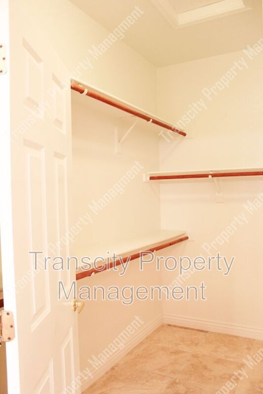 Building Photo - 18920 N 89th Way