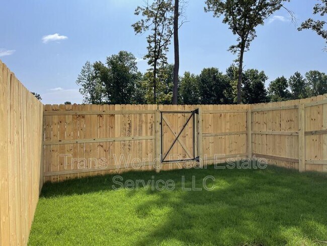 Building Photo - 175 N Auburn Landing Pl