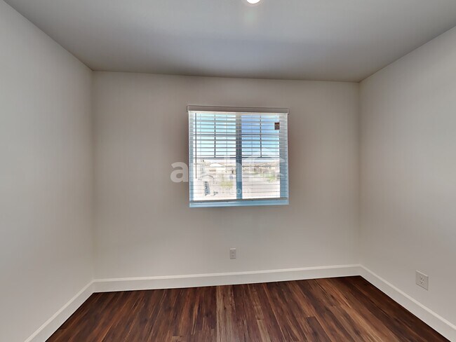 Building Photo - 4832 Blushing Star St