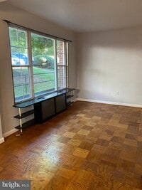 Building Photo - 1300 N Meade St