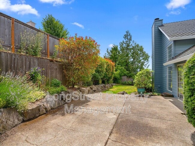 Building Photo - 15926 SW Hampshire Terrace