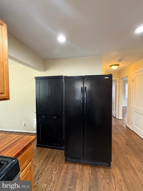 Building Photo - 2421 Ramblewood Dr