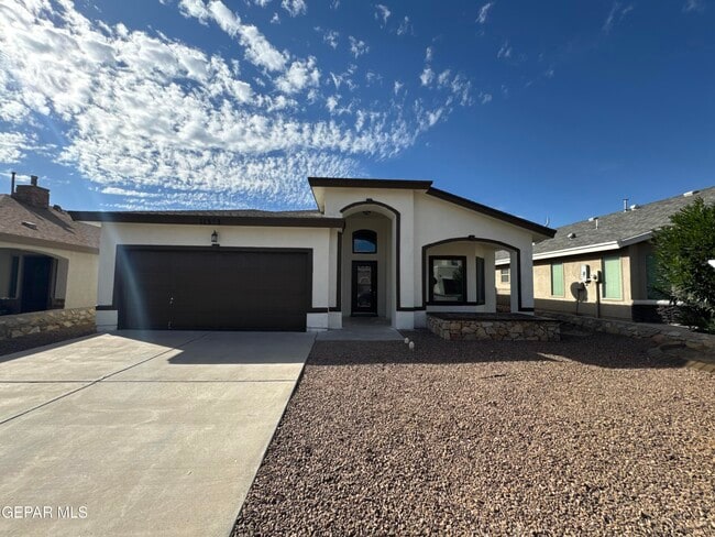 Primary Photo - 11353 Bullseye St