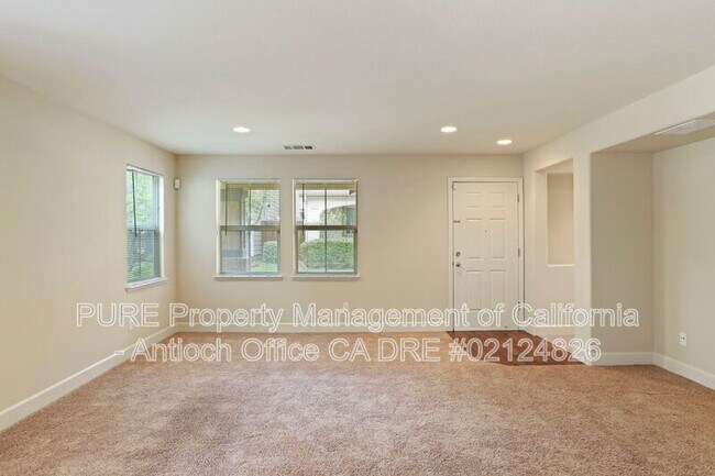 Building Photo - 60 Xena Court