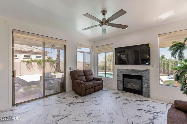Building Photo - 11525 E Desert Willow Dr