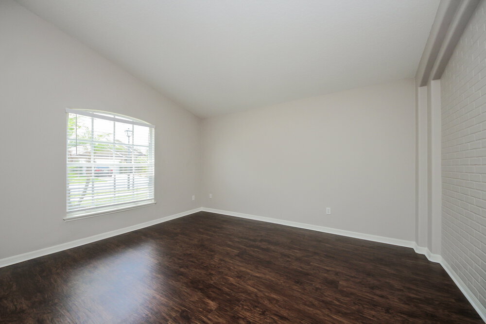 Building Photo - 4017 Coralbrooke Grove