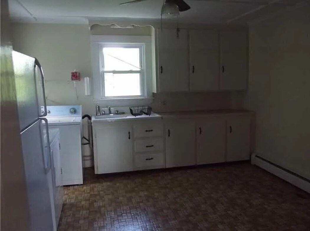 Kitchen - 6 Hallowell St