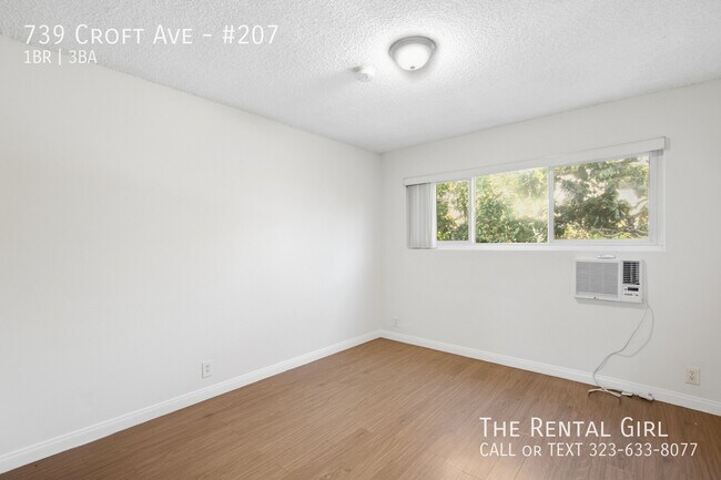 Building Photo - 739 Croft Ave
