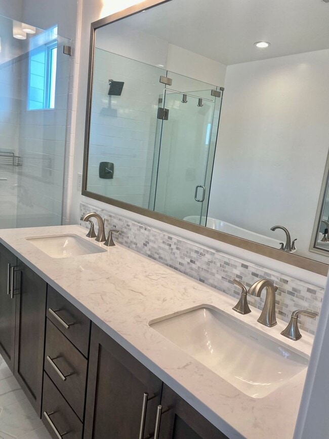 Building Photo - Wow! Custom Built Smart Home in Sutter Par...