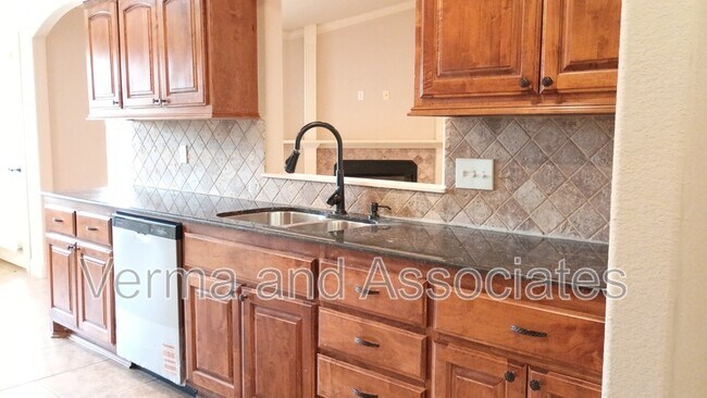 Building Photo - 2703 SW Ledbury Cove