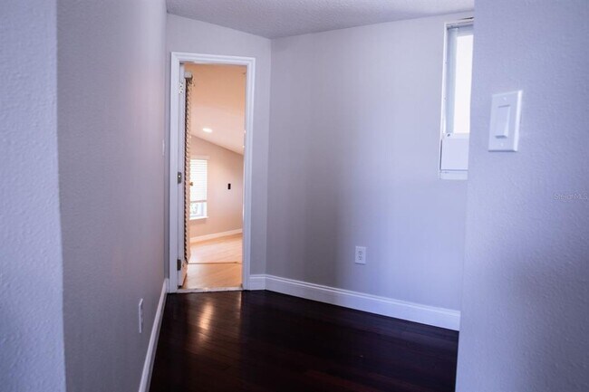 Building Photo - 9768 Bay Vista Estates Blvd
