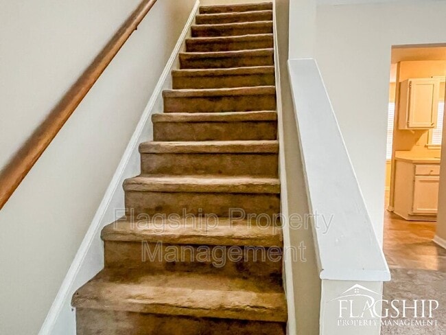 Building Photo - 3412-D N Walnut St