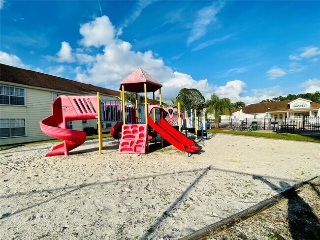 Building Photo - 5015 Laguna Bay Cir