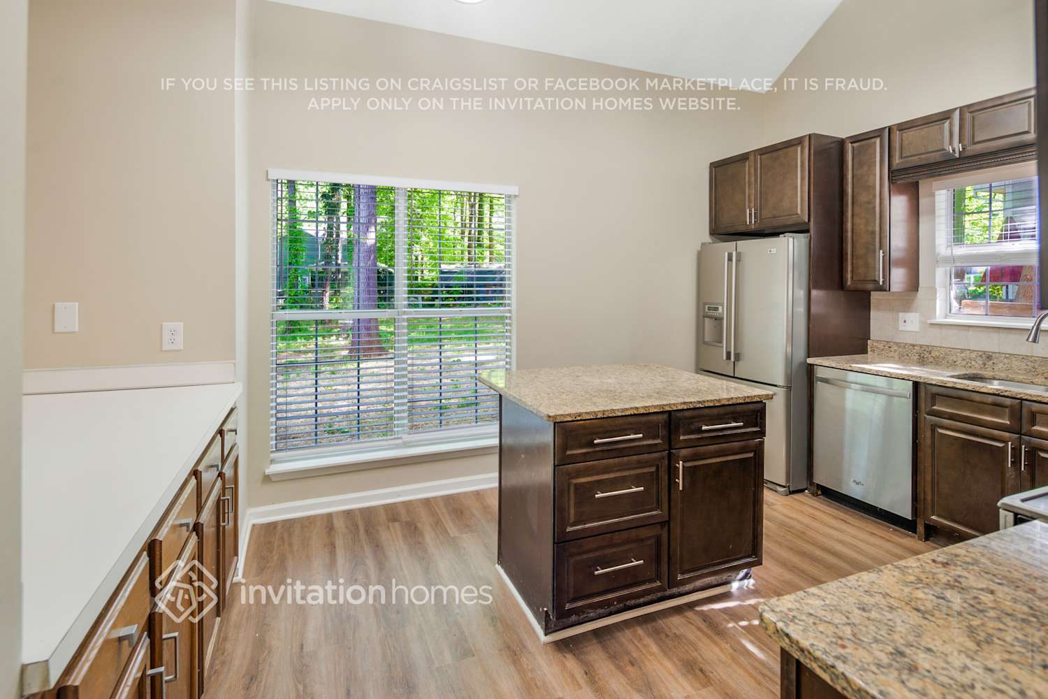Building Photo - 7204 Scarlet Runner Dr